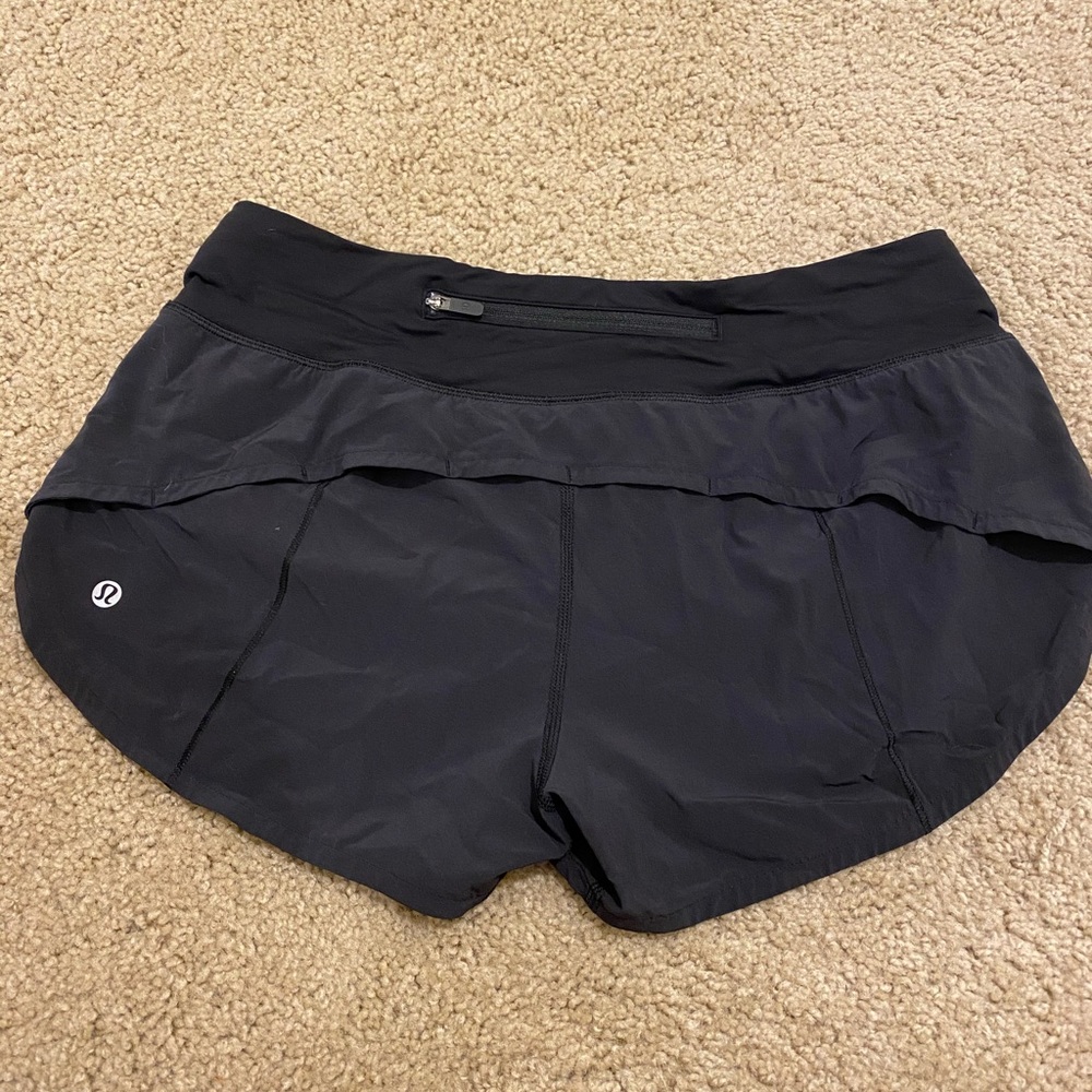 Lulu Lemon Speed Shorts Black. Size 6 - Picture 3 of 3